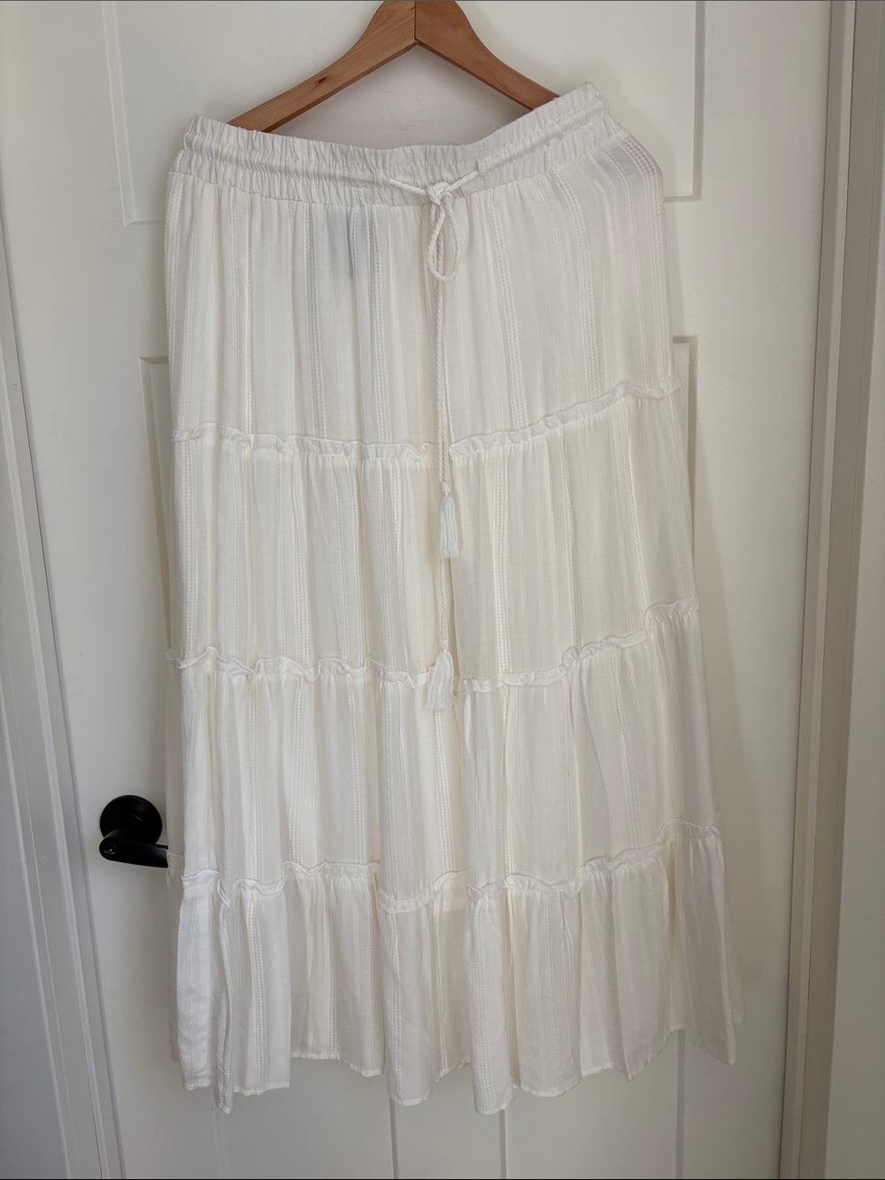 Attyre White Elastic Waist Maxi Skirt